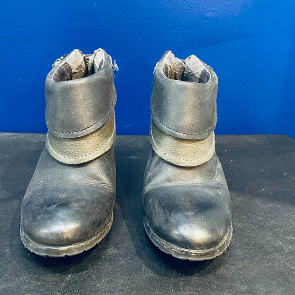 Leather Ankle Boots - Size 6 - Picture 5 of 7